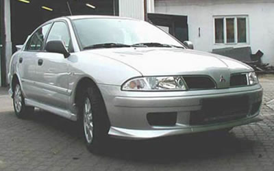 Mitsubishi Carisma 2000 priekinis spoileris